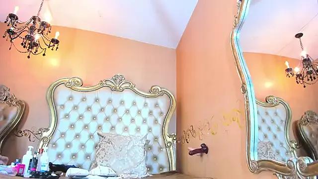 Try our streaming cams variety and talk on a personal level with our adorable girls streamers, showing off their bountiful shapes and dildos.