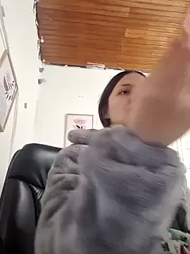 Celeste_Moretti on StripChat 