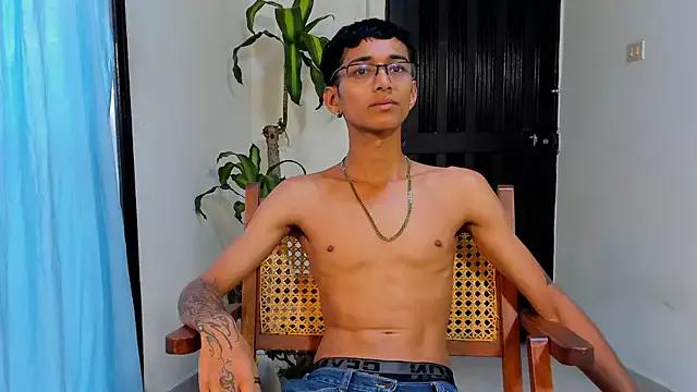 CharlieeBlak3 from StripChat is Freechat