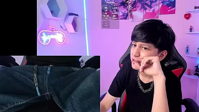Try our streaming cams variety and talk on a personal level with our adorable girls streamers, showing off their bountiful shapes and dildos.