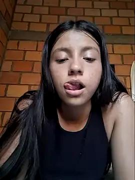 Charllote_Evans from StripChat