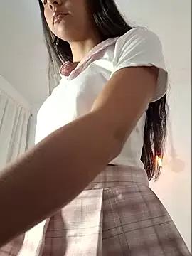 Charllote_Evans from StripChat