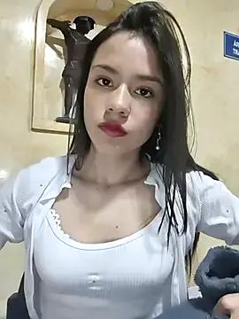 CHARLOTTE__05 from StripChat is Freechat
