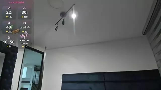 Try our streaming cams variety and talk on a personal level with our adorable girls streamers, showing off their bountiful shapes and dildos.