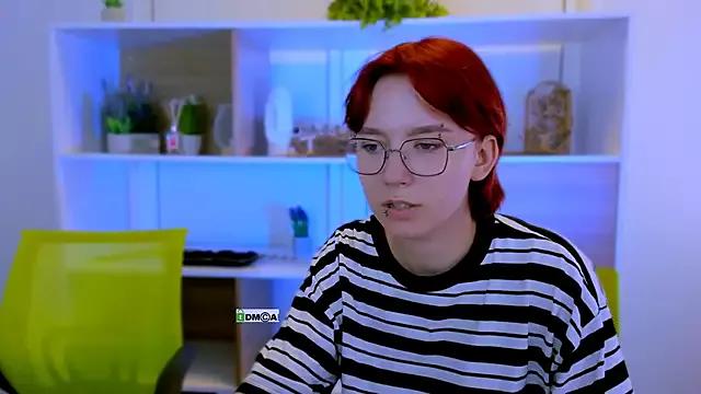 charlotte_smile from StripChat is Freechat