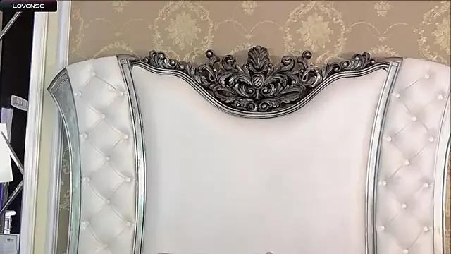 Try our streaming cams variety and talk on a personal level with our adorable girls streamers, showing off their bountiful shapes and dildos.
