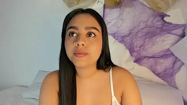 CharlottePetitte from StripChat is Freechat