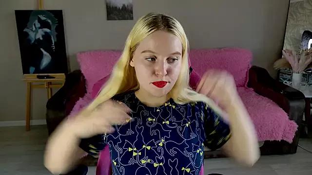 Charming_Cutie from StripChat is Freechat