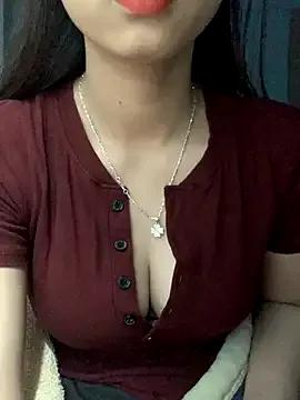 Chau_love69 from StripChat is Freechat