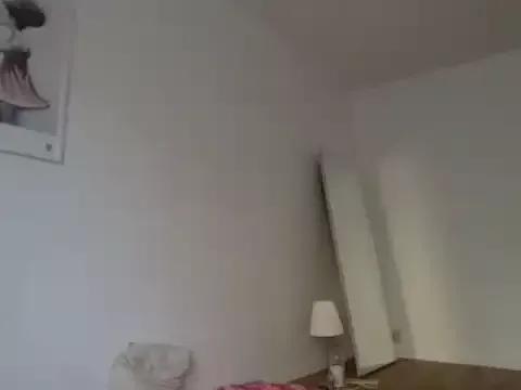 CheekyDana from StripChat