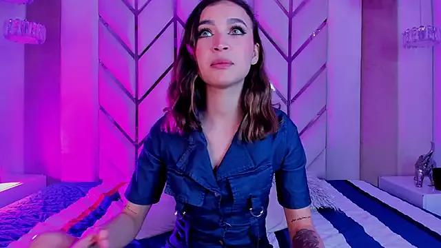 Try our streaming cams variety and talk on a personal level with our adorable girls streamers, showing off their bountiful shapes and dildos.