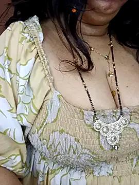 Cherry__fall from StripChat is Freechat