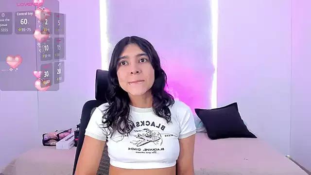 Cherrydollxx from StripChat is Freechat