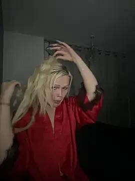 CherryXOX- from StripChat is Freechat