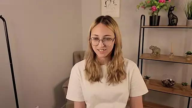 Try our streaming cams variety and talk on a personal level with our adorable girls streamers, showing off their bountiful shapes and dildos.