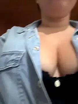 Chicamora from StripChat