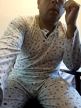 chicoguapo8 from StripChat