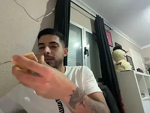 Chicos_defiesta from StripChat