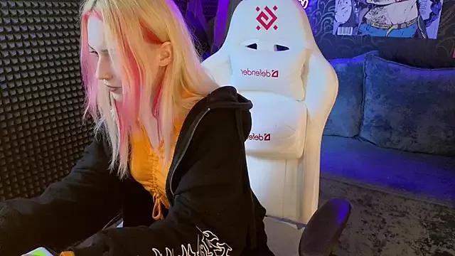 chii_sakura from StripChat