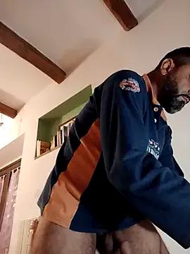 ChiIul11 from StripChat