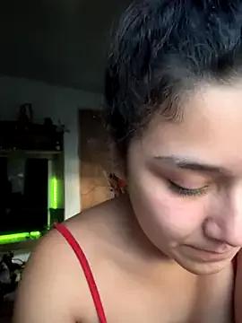 Chikinela from StripChat is Freechat