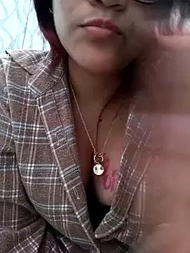 ChinitaZucat from StripChat is Freechat