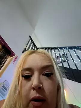 Chloe-Daniella from StripChat is Freechat