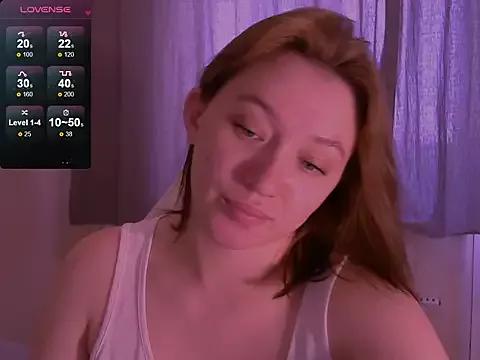 Chloe_strip from StripChat is Freechat
