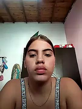ChloeeB from StripChat is Freechat