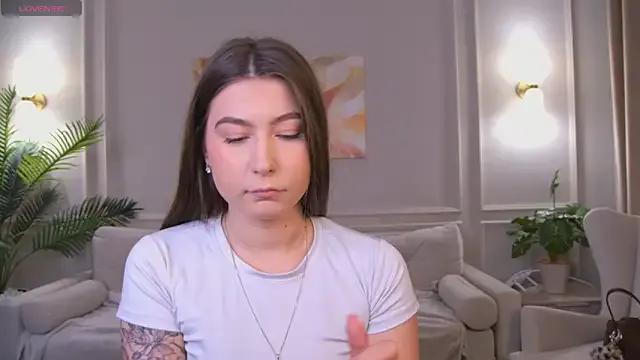 ChloeKissesYou from StripChat is Freechat