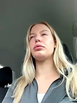 Chloemillerrxx from StripChat is Freechat
