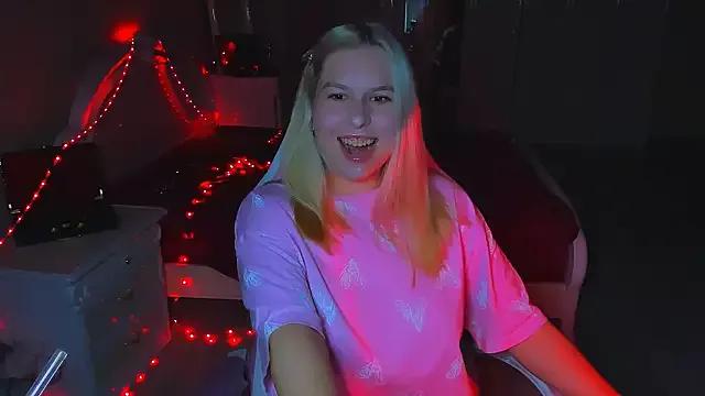 Try our streaming cams variety and talk on a personal level with our adorable girls streamers, showing off their bountiful shapes and dildos.
