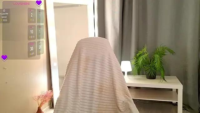 ChloeSammers from StripChat is Freechat