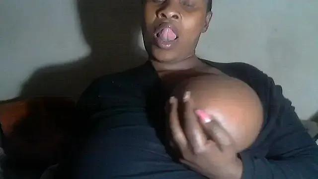 Choco-Coco10 from StripChat