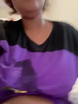 chocolate_bella from StripChat