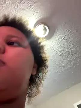 chocolate_bella from StripChat is Freechat