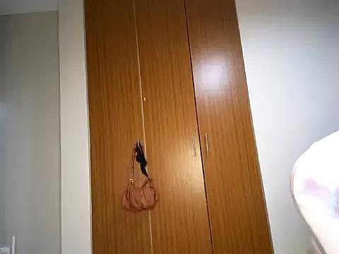 Chocolate_Faiza from StripChat