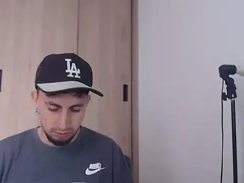 ChrisDamon from StripChat is Freechat