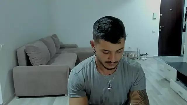 chrismaster12 from StripChat is Freechat