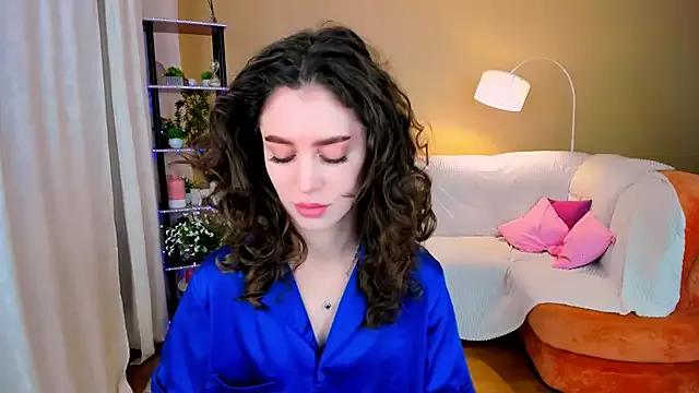 ChristinaConteeree from StripChat is Freechat
