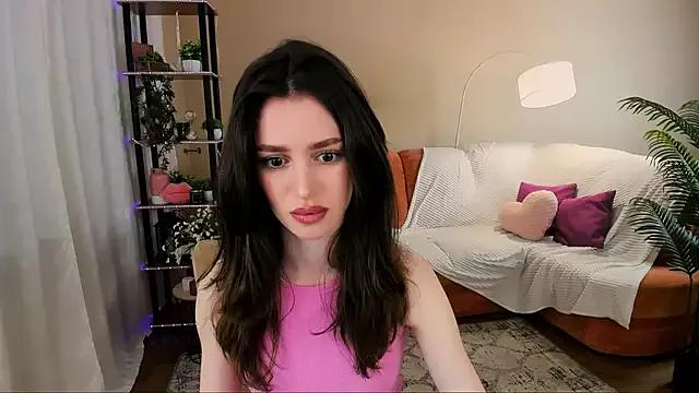 ChristinaConteeree from StripChat is Freechat