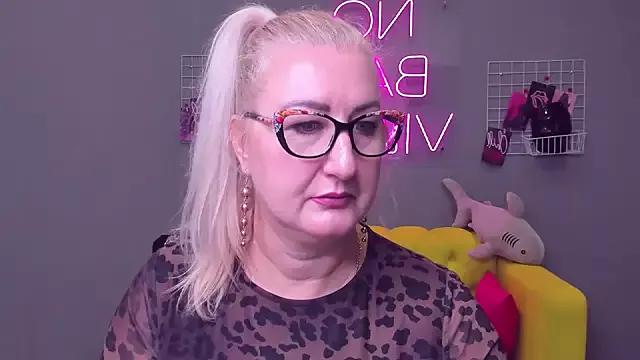 Try our streaming cams variety and talk on a personal level with our adorable girls streamers, showing off their bountiful shapes and dildos.