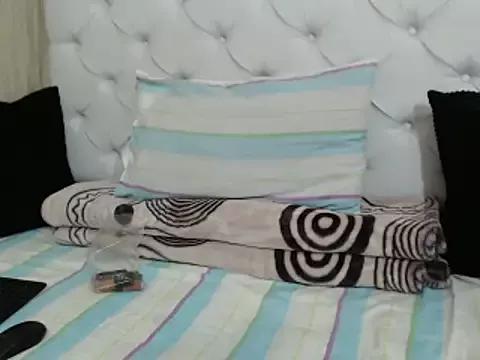 ChubbyBitch26 from StripChat is Freechat
