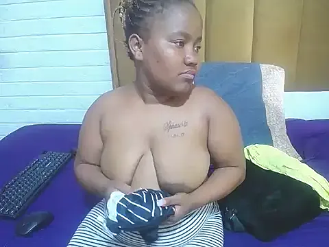 ChubbyMigetxx from StripChat is Freechat