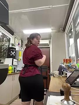 cinnabon_ from StripChat