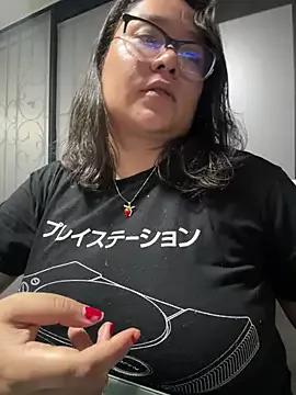 CinnamonCookiez from StripChat