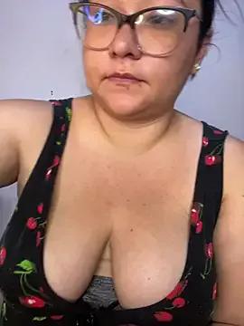 CinnamonCookiez from StripChat