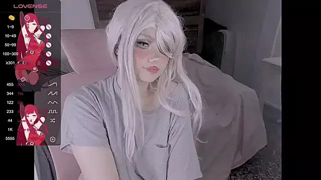 Cinnamondoll19 from StripChat