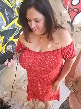 ClassyNAWTYBritMILF from StripChat is Freechat