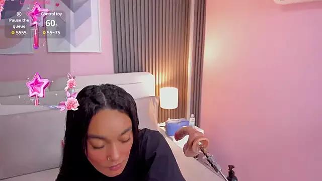 Clawdeen__wolf from StripChat is Freechat